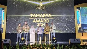 PT Freeport Indonesia meraih dua Tambang Menyejahterahkan Rakyat Award dari Kementerian ESDM untuk kinerja membantu masyarakat di sektor pendidikan.