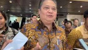 Menteri Koordinator Bidang Perekonomian, Airlangga Hartarto, menyampaikan inflasi dan pertumbuhan ekonomi menjadi dasar pemerintah dalam menaikkan Upah Minimum Provinsi (UMP) sebesar 6,5 persen pada tahun 2025.