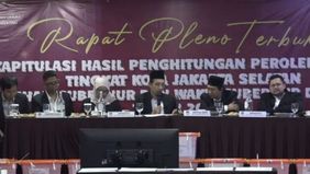 Komisi Pemilihan Umum (KPU) Jakarta Selatan mengumumkan pasangan calon Gubernur dan Wakil Gubernur DKI Jakarta nomor urut 3, Pramono Anung dan Rano Karno (Pram-Rano), sebagai pemenang Pilkada 2024 setelah meraih suara terbanyak pada Rabu, 27 November