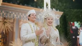 Media sosial mendadak riuh setelah beredar kabar bahwa seorang pegawai pemerintahan di Surakarta diduga membagikan dokumen pribadi milik mantan pembalap F1 Indonesia, Rio Haryanto.