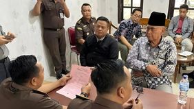 Kejaksaan Negeri Indramayu, Jawa Barat, telah menerima penyerahan tersangka dan barang bukti yang berkaitan dengan Abdussalam Rasyidi Panji Gumilang (ARPG) atau Panji Gumilang dari Badan Reserse Kriminal Polri.