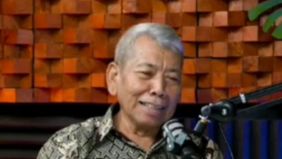 Haji Basri, seorang pria berusia 68 tahun kerap membuat konten dan tak jarang langsung viral dan mendapat sorotan warganet.