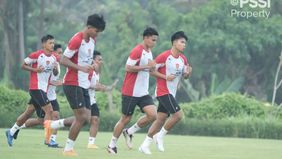 Pemain timnas Indonesia, Muhammad Ferarri, merasa kecewa atas hasil imbang timnya dengan Laos pada pertandingan kedua ASEAN Cup 2024 di Stadion Manahan, Solo, Kamis, 12 Desember 2024.