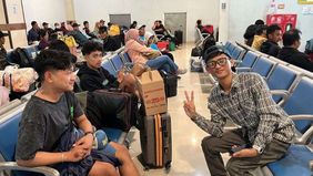 Perjalanan mudik menjadi momen yang sangat dinantikan setiap tahunnya, terutama bagi mereka yang merantau jauh dari kampung halaman. Berbagai moda transportasi tersedia untuk memudahkan perjalanan, mulai dari pesawat terbang hingga kereta api.