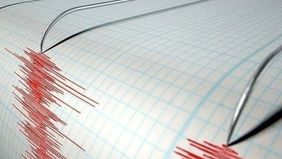 Sebuah gempa dengan kekuatan magnitudo 6,1 mengguncang wilayah dekat Port-Vila, Pulau Vanuatu, di Pasifik Selatan pada Sabtu, 21 Desember 2024, menurut laporan dari Badan Survei Geologi AS (USGS).