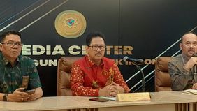 Mahkamah Agung (MA) mengumumkan bahwa dua tokoh penting di dunia hukum Indonesia, Albertina Ho dan Nawawi Pomolango, kini kembali aktif menjalankan tugas mereka sebagai hakim di peradilan umum. 