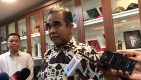 Ahmad Muzani menilai keputusan Mahkamah Konstitusi (MK) menghapus ambang batas parlemen 20% sebagai kejutan di awal tahun 2025. 