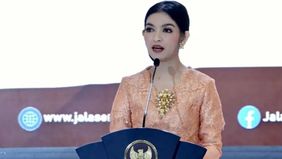 Selvi Ananda, istri Wakil Presiden, mengajak organisasi istri prajurit TNI Angkatan Laut Jalasenastri untuk bekerja sama membantu pelaku usaha mikro, kecil, dan menengah (UMKM) agar bisa berkembang, terutama bagi usaha yang dijalankan oleh perempuan.