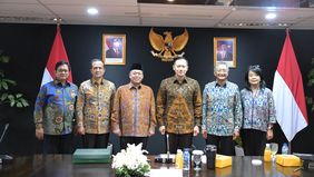 Wakil Menteri Transmigrasi, Viva Yoga Mauladi, mengungkapkan dalam rapat koordinasi yang diadakan di Kantor Koordinator Kementerian Infrastruktur dan Pembangunan Kewilayahan (IPK) pada 8 Januari 2025,