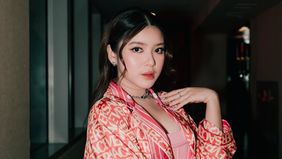 Tiara Andini akui alami trauma usai ia mendapatkan tindak pelecehan dari penggemarnya, saat mencoba menyapanya usai tampil di atas panggung.