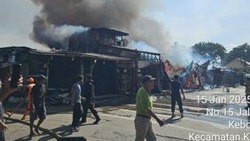 Kepala Suku Dinas Penanggulangan Kebakaran dan Penyelamatan (Gulkarmat) Jakarta Pusat, Asril Rizal, menyatakan bahwa kebakaran di kawasan Kemayoran Gempol yang menghanguskan sekitar 30 rumah diduga dipicu oleh korsleting listrik.