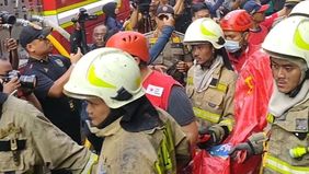 Pada Kamis, 16 Januari 2025, petugas Dinas Penanggulangan Kebakaran dan Penyelamatan (Gulkarmat) DKI Jakarta menemukan empat jenazah di gedung Glodok Plaza, Tamansari, Jakarta Barat, yang terbakar, dan telah berhasil dievakuasi.