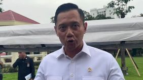 Menteri Koordinator Bidang Infrastruktur dan Pembangunan Kewilayahan, Agus Harimurti Yudhoyono (AHY), mengaku tidak mengetahui keberadaan sertifikat Hak Guna Bangunan (HGB) pagar laut di perairan Tangerang, Banten, yang diterbitkan pada 2023.