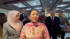 Ketua Komisi IV DPR, Titiek Soeharto, memberikan pandangan terkait 100 hari pemerintahan Presiden Prabowo Subianto dan Wakil Presiden Gibran Rakabuming Raka.