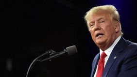 Presiden Amerika Serikat (AS) Donald Trump memberikan cuti massal kepada jurnalis di Voice of America (VOA) dan beberapa lembaga penyiaran lain yang dibiayai oleh pemerintah AS. 