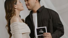 Aaliyah Massaid umumkan kehamilan anak pertamanya dengan memposting foto maternity di Instagram.