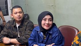 Shella Saukia sebut jika dokter detektif sempat mengaku didesak oleh anggota DPR untuk membongkar skincare miliknya.