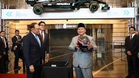 Ada momen lucu saat Presiden Prabowo Subianto bertemu PM Malaysia Anwar Ibrahim di Menara Kembar Petronas, Kuala Lumpur pada Senin, 27 Januari 2025.