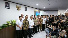 Menteri Koordinator Bidang Pangan (Menko Pangan) Zulkifli Hasan menyatakan bahwa Perum Bulog telah menerima total anggaran sebesar Rp39 triliun untuk menyerap 3 juta ton setara beras hingga April 2025