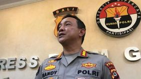 Polda Bali menetapkan seorang warga negara Australia berinisial MR (28) sebagai tersangka dalam kasus pemukulan di Finns Beach Club, Pantai Berawa, Kuta Utara, Badung, Bali.