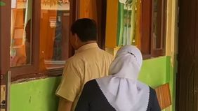 Presiden RI Prabowo Subianto kembali menunjukkan perhatiannya terhadap program Makan Bergizi Gratis (MBG) dengan melakukan inspeksi mendadak (sidak) di salah satu sekolah.