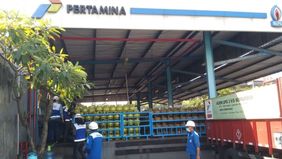  Pertamina Patra Niaga memperketat pengawasan terhadap distribusi gas elpiji subsidi 3 kilogram untuk mengantisipasi terbatasnya pasokan di pangkalan resmi di Bali.