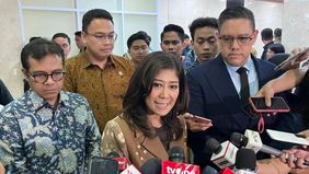 Menteri Komunikasi dan Digital, Meutya Hafid, menekankan pentingnya pembatasan pembuatan akun media sosial untuk anak-anak guna melindungi mereka di dunia maya.