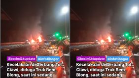 Selasa 4 Februari 2025: Dugaan awal truk rem blong, di gate tol ciawi. Saat ini petugas masih melakukan penanganan.