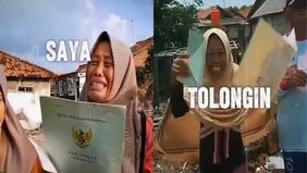 Sebuah video yang memperlihatkan seorang ibu menangis histeris karena rumahnya dirobohkan menjadi viral di berbagai akun media sosial. Perempuan bernama Karina tersebut terlihat sangat terpukul setelah kehilangan rumahnya akibat putusan pengadilan.