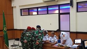 Personel TNI AL terdakwa dalam kasus penembakan bos rental mobil tidak mengajukan eksepsi dalam sidang perdana.