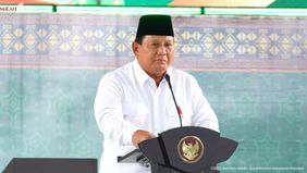 Presiden Prabowo Subianto dalam acara Pembukaan Kongres Ke-XVIII Muslimat Nahdlatul Ulama (NU) mengungkapkan bahwa diirinya tidak dekat Gubernur Jawa Timur terpilih Khofifah. 