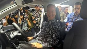 Menteri Perindustrian (Menperin) Agus Gumiwang Kartasasmita mengungkapkan rencana pemerintah menghadirkan mobil nasional (mobnas) baru melalui kolaborasi dengan berbagai pabrikan otomotif.