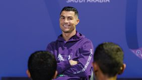 Jika tidak ada kendala, bintang sepak bola ternama dunia, Cristiano Ronaldo, dijadwalkan mengunjungi Indonesia. Kedatangannya ke Kupang bertujuan untuk menjalankan misi sosial bersama salah satu yayasan di kota tersebut pada Selasa, 18 Februari 2025.