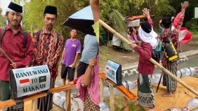 Viral sebuah rekaman yang memperlihatkan dua warga Banyuwangi berusaha menuju Makkah, Arab Saudi, dengan menggunakan perahu kecil menjadi viral di media sosial.