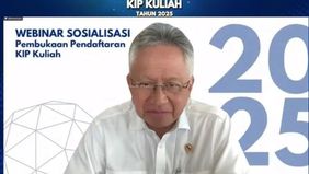 Menteri Pendidikan Tinggi, Sains, dan Teknologi (Mendiktisaintek), Satryo Soemantri Brodjonegoro menegaskan bahwa efisiensi anggaran pemerintah tidak akan berdampak pada pendanaan beasiswa, termasuk program Kartu Indonesia Pintar (KIP) Kuliah.