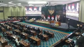 Pramono Anung, Gubernur DKI Jakarta melakukan pidato perdana saat rapat paripurna bareng DPRD DKI siang ini, Kamis, 20 Februari 2025.