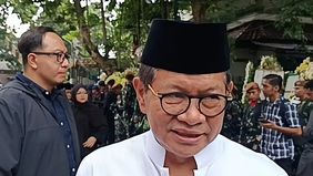 Ia mendoakan yang terbaik bagi Syafruddin. Pramono mengatakan bahwa dirinya telah lama bersahabat dengan almarhum.