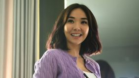 Gisella Anastasia ngaku sedih saat dituduh berusaha menggoda suami Jessica Iskandar karena berpakaian seksi.