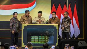  Sehari setelah diresmikan oleh Presiden RI Prabowo Subianto pada Rabu, 26 Februari 2025, minat masyarakat terhadap layanan Bank Emas Pegadaian meningkat, terutama pada Deposito Emas. 