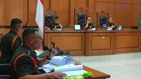 Korban penembakan anggota TNI AL yang selamat, Ramli, tidak dapat menghadiri sidang keempat di Pengadilan Militer II-08 Jakarta, Cakung, karena kesehatannya menurun. 