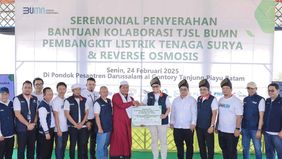 Pegadaian kembali membuktikan perannya sebagai penggerak utama dalam inisiatif pembangunan berkelanjutan dengan menjadi koordinator dalam kolaborasi 23 BUMN bersama Universitas Jenderal Soedirman untuk menghadirkan Pembangkit Listrik Tenaga Surya (PL