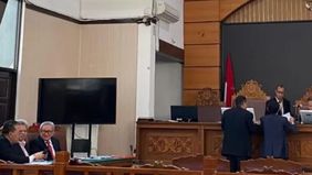 PN Jakarta Selatan menunda sidang praperadilan Sekretaris DPP PDI Perjuangan, Hasto Kristiyanto, terkait dugaan perintangan penyidikan KPK pada Jumat, 14 Maret 2025.
