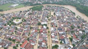 Banjir besar kembali melanda Kota Bekasi, Jawa Barat, menggenangi permukiman warga serta ruas jalan utama di berbagai wilayah. 