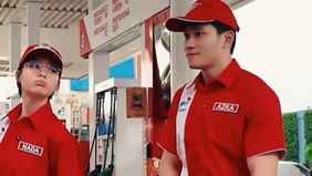 Azka Corbuzier dan Nanda Tarina Putri tengah menjadi perbincangan setelah mempromosikan SPBU Pertamina di media sosial mereka. Dalam sebuah videoyang beredar, keduanya memperkenalkan berbagai fasilitas yang tersedia di SPBU milik Pertamina.