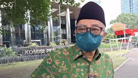 Penyidik Komisi Pemberantasan Korupsi (KPK), Jumat, memeriksa Kepala Kantor Wilayah Direktorat Jenderal Pajak Jakarta Khusus 2015-2018 Muhamad Haniv (MH) terkait penyidikan dugaan penerimaan gratifikasi sebesar Rp21,5 miliar.