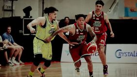  Pacific Caesar Surabaya berhasil mengalahkan Bali United Basketball dengan skor 94-89 dalam laga pekan kedelapan Indonesian Basketball League (IBL) 2025 yang berlangsung di GOR Purna Krida, Kabupaten Badung, Bali, pada Rabu malam.