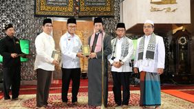 Peringatan Nuzulul Quran tahun ini menjadi lebih bermakna dengan aksi nyata dari Sinar Mas bersama APP Group yang mewakafkan 5.000 mushaf Alquran bagi Masjid Istiqlal.