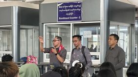 Kementerian Luar Negeri (Kemlu) RI memastikan bahwa 400 WNI yang menjadi korban eksploitasi dalam kasus penipuan daring di Myanmar telah berhasil dievakuasi dari wilayah konflik Myawaddy dan saat ini dalam perjalanan menuju Indonesia.