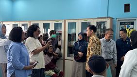 Wakil Presiden (Wapres) Gibran Rakabuming melakukan kunjungan ke Puskesmas Cibinong, di Jl. Raya Jakarta-Bogor Km 47, Kelurahan Nanggewer Mekar, Kecamatan Cibinong, Kabupaten Bogor, Jawa Barat, Selasa, 18 Maret 2025.