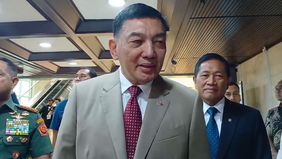 Eks Kapolri juga hadir dalam pertemuan tersebut.